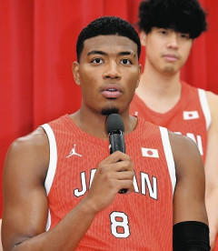 【悲報】八村塁「僕は日本人であると胸を張って言えます」X民「君は日本人ではないよ」