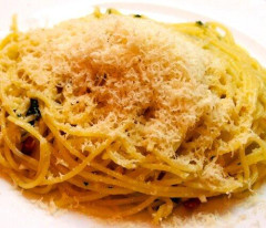 【悲報】深夜にドカ食いするで🥺🍝