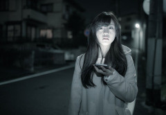 【警告】『歩きスマホ』をしてるヤツ、ガチでヤバイぞ・・・・・