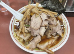 【画像】新潟で最も美味いラーメン屋の大行列wwwwwwwwwwww