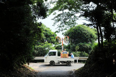【山口】担ぎ手がいなくなった夏祭り、今は軽トラが神輿を運ぶ…「10年後には消滅集落ですわ」