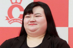 【画像】オダウエダ植田、衝撃の“超露出”ビキニ写真を披露