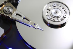 8TBのHDDを処分するんで データ削除のソフトで消去始めたら終わるまでに30日ぐらいかかりそうでワロタ