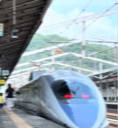 新幹線乗り遅れた親子が発車列車に近づき緊急停止、JRドア開けず取り残す「誰にでも失敗はある」「断固開けてはあかん」