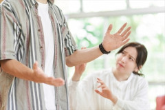 【唖然】女性が目の前の男を強者か弱者か判断する方法がこちらｗｗｗｗｗｗｗｗｗ