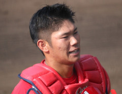 【朗報】坂倉将吾、オリックスにアドバイス