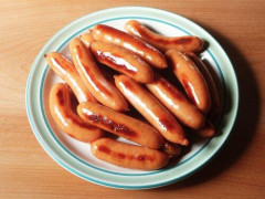 【激怒】美人配信者さん、朝からシャウエッセン2袋食う旦那にガチで激おこｗｗｗｗｗｗｗｗｗｗ