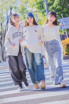 【画像】最近の女の私服、みんなこれｗｗｗｗｗｗｗｗｗｗｗｗｗ