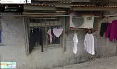 【画像あり】ストリートビュー、女性下着を写してしまう
