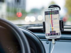 スマホとか車とか毎日使うものはケチらずしっかり出せる金額でいちばん高いの買うべき