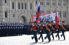 【悲報】ロシア「友達を兵士募集センターに連れてきたら10万ルーブル」