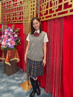 【画像】佐々木希(38)がJkの制服着た結果wwwwwwwwwwww