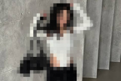 【画像】こういうレオタードみたいな服で街歩いてる女の子、本当にいるの？