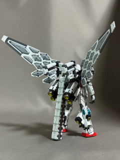 塗り分けが地獄で二度と作りたく無いガンプラ