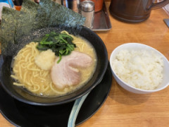 ラーメン食べるよ
