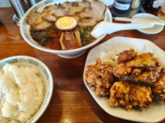 ラーメン屋さんにきた🥺