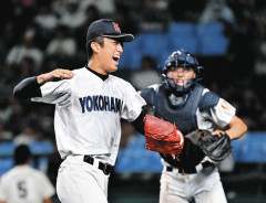 横浜・織田翔希、甲子園最速更新156キロ&無死満塁から圧巻三人斬りに球場どよめき