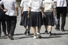 【悲報画像】この修学旅行、何度見てもキツい。「何もしない方がマシ」「地獄絵図」⇒！！
