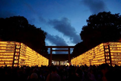 靖国神社「軍服のコスプレやめろ、