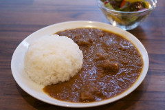 ワイ自炊おじさん、自作のスパイスカレーを食べさせたくて後輩を家に呼んでしまう