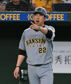 巨人ファン、藤川監督に苦言「感情抑えられない人間が監督ならんで欲しいね」