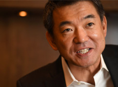 橋下徹さん「総理が今の靖国に参拝できない！」 → 過去の橋下さん「靖国参拝は中国にとやかく言われる筋合いない！」 ← 突っ込み殺到 → 橋「俺は変わった！」