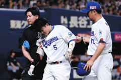 死球の中日・村松開人は右肩甲骨骨折