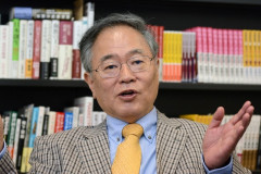 【朗報】高橋洋一氏「玉串料を出した時、実は心の中で参拝しているんですよ。靖国に行くか行かないかはマスコミだけが問題にするくだらない話」