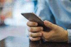 スマホで漫画読んでる？