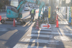 【悲報】建築業わい「ん…？なんか出てきた…？土器…？」先輩「あっ埋めといて埋めといてｗｗｗｗw」⇒！
