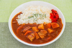 【悲報】伊集院光「カレーにジャガイモはいらない。名店のカレー入ってないのがその証拠」⇒！！