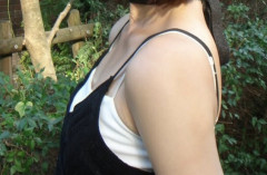 【画像】堀北真希の妹、ノースリーブえちえちショットwwwww