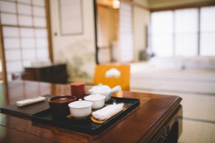 連休で旅行するやつって頭悪そう