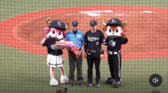 【朗報】審判・白井、通算2000試合出場ｗｗｗｗｗｗｗｗｗｗｗｗｗ