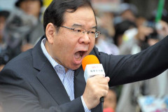 【悲報】共産・志位和夫さん、小泉防衛相の靖国参拝を痛烈批判「愚かで危険な行動！」「侵略戦争肯定の意思表示！」
