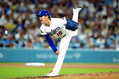 山本由伸（被打率1位、QS率1位、QS数1位、WHIP2位、防御率5位）