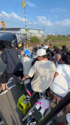 【動画】徳島･鳴門市大麻町の踏切で撮り鉄を引き殺そうとした55歳男を殺人未遂などの疑いで逮捕｢ビビらせてやろうと思っただけ｣