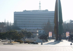 韓国政府、靖国参拝に遺憾表明…日本防衛駐在官を呼び出し抗議！