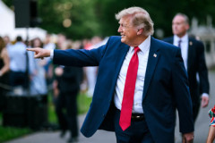 トランプ､ガソリン価格高止まりについて｢私は決して謝らない｣