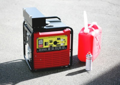 【訃報】男性「大雨で停電？！うちには発動機があるから平気や！」→一酸化炭素中毒で死亡