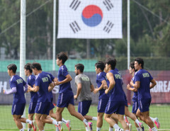 韓国人「ホン・ミョンボ監督率いる韓国代表、敗戦後の重い空気の中で不確実な待ちが始まった」→「もう帰ってこい、恥をかかせるな」