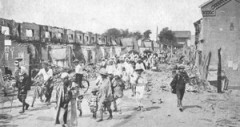 アメリカに1発10万人もの犠牲者を出した原爆を2発も落とされたのに、なぜアメリカ好きが多いの？