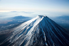 【悲報】冬の富士山での遭難、またしても犠牲者が…なぜ人はこんな時期に登る？
