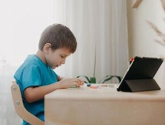 今のガキって優秀な教材全部ネットで見つけられる時代なわけだけど、どんだけ恵まれてんねん