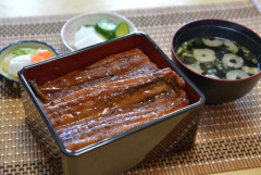 【悲報】安いからって中国産のうなぎ食べてるやつｗｗｗｗｗ