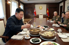 北朝鮮「暑さ対策に犬肉鍋やサムゲタン摂取を」…「国民とともに耐える」金正恩総書記！