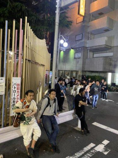 【悲報】路上売春婦さんたち、見世物になってしまう・・・・・・・・・