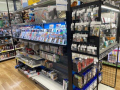 【悲報】中古ゲーム屋「あかん…もう売るもんが無い…」