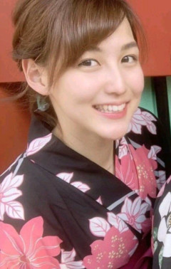 【画像】田中真美子(嫁)長身で顔もかわいい最高の女性だった