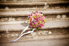 25歳までに結婚しなければいけない法律を作った方がよくね